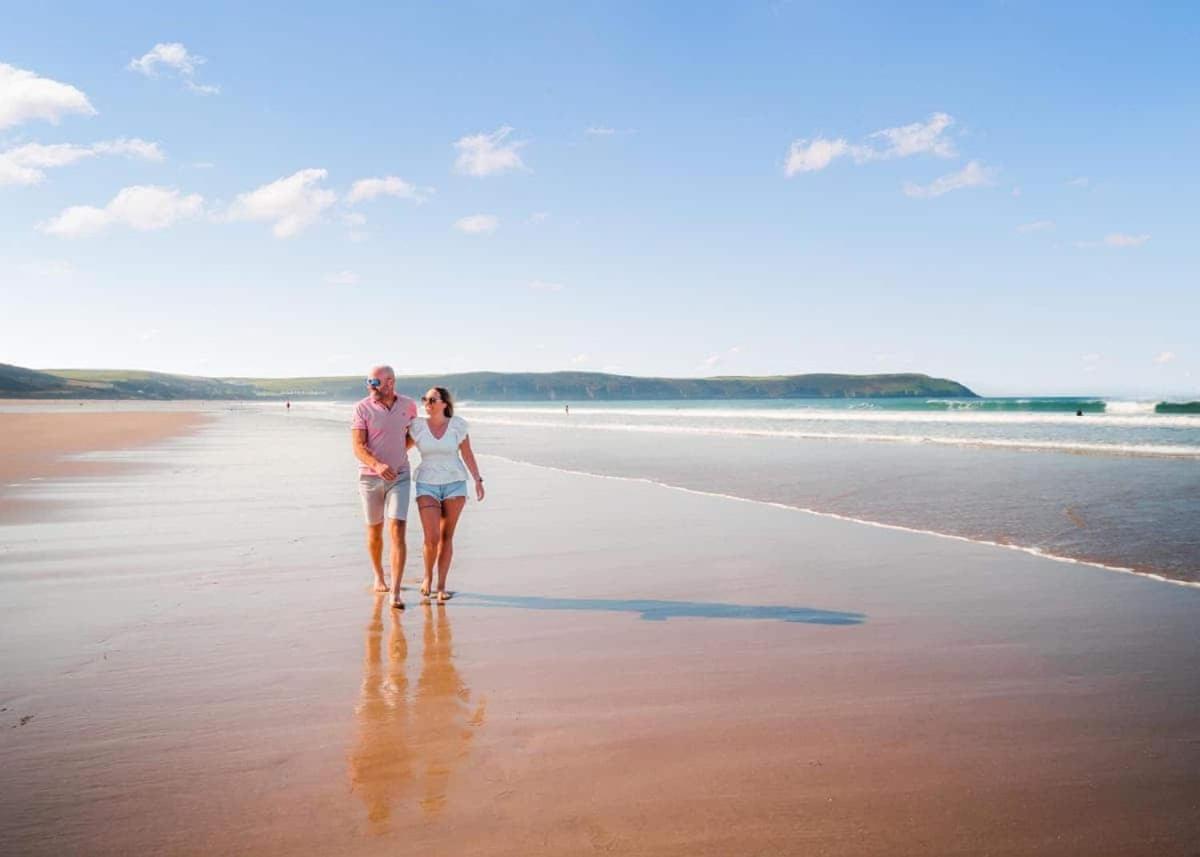 Отель Golden Coast Holiday Park Вулакомб Экстерьер фото